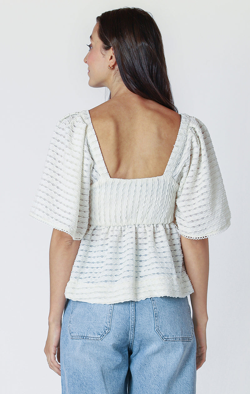 DEX- Flutter Crochet Top