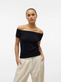 Vero Moda Panda Off-Shoulder Top