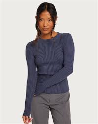 Crista O-Neck Knit Top